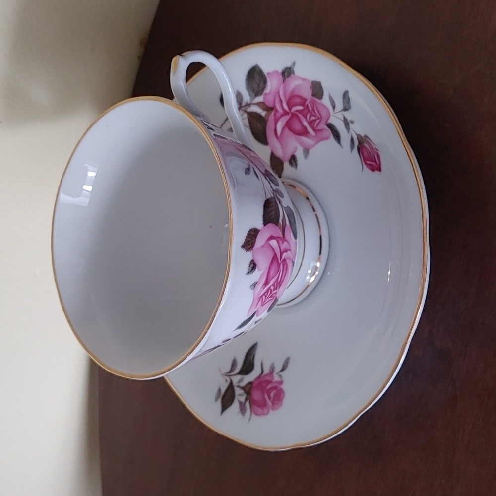Chinese Cup & Saucer, Antique White with Pink‎ Roses